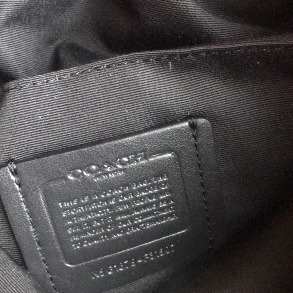 Coach purse - Picture 5 of 9